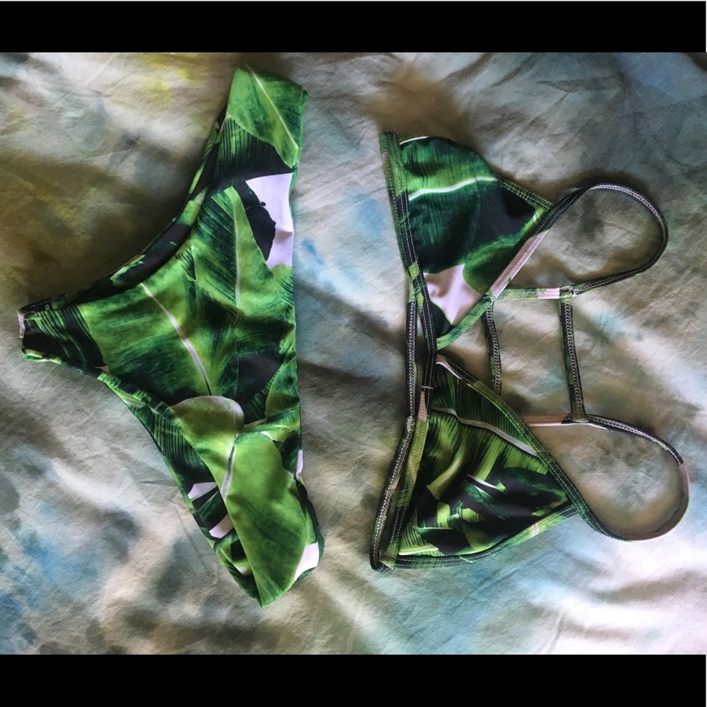 RARE Stone Fox Swim Banana Leaf Bikini set